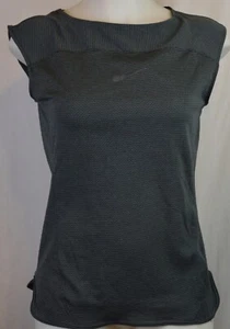 NEW Nike AEROREACT RUNNING TRAINING DRI-FIT REFLECTIVE Shirt WOMEN SMALL S GREEN - Picture 1 of 8