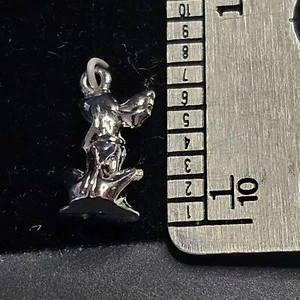 Walt Disney World Pluto Cane Charm .75" Gioielli Bracciale Ciondolo Nuovo su Card - Foto 1 di 4