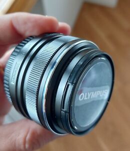 Olympus M.Zuiko Digital 17mm f/1.8 Lens + Polar Circular Polarizer Filter