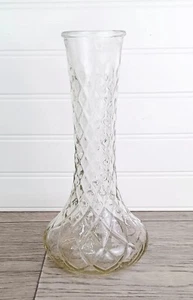 Vintage HOOSIER GLASS Bud Vase, Quilted Diamond Cut Pattern Marked #4095 9" Tall - Picture 1 of 7