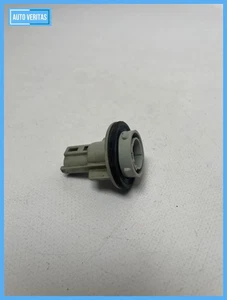 Original Hyundai Lantra II 2 (J-2) Lamp Carrier Right Front 92302-285 - Picture 1 of 6