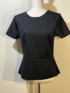 Vince Camuto Damen reichhaltiges schwarzes Kurzarm Schößchen Oberteil tailliert Mieder Bluse S - Bild 1 von 8