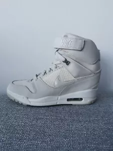 WOMENS NIKE AIR REVOLUTION SKY HI SIZE UK 6 EUR 40 (599410 015) - Picture 1 of 9