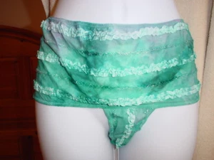 Tanga lateral ancha con volantes Victorias Secret estampado azul con acento rosa mediana nueva sin etiquetas - Imagen 1 de 5