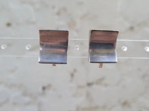 Orecchini modernisti vintage Taxco Hencho en Mexico argento sterling clip concava - Foto 1 di 7