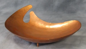 Mid Century 1960s Abstract Hammered Copper Kidney / Artists Palette Shaped Bowl - Picture 1 of 6