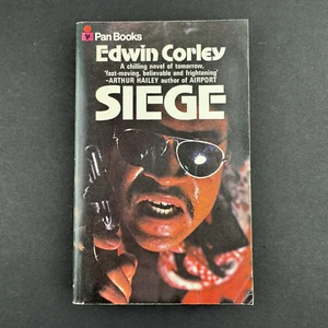 Edwin Corley Siege 1971 Pan Books Paperback - Picture 1 of 17