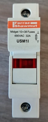 NEW (Pack of 2) Ferraz Shawmut Mersen USM1 Midget Fuse Holder 1-Pole, 30 Amp - Image 1 of 4