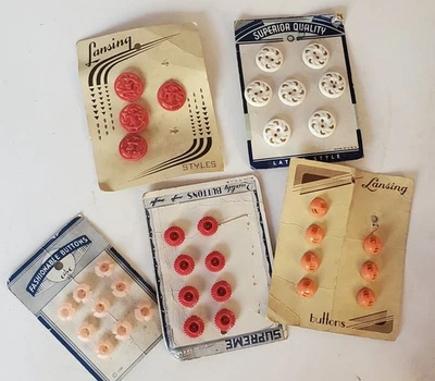Five Cards Vintage Plastic Buttons - Image 1 of 4