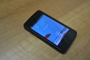 DISPLAY vodafone 85 smart mini FUNZIONANTE + BATTERIA - Foto 1 di 4