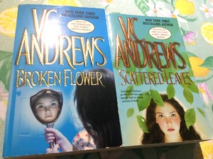 VC Andrews Early Spring Complete Series Set Lot of 2 Paperback Books Thriller - Foto 1 di 4
