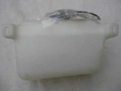 NOS CHEVY Blazer GMC Yukon 1992 1993 1994 Suburban GM Windshield Washer TANK Foto 1 de 4