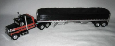 1/64 DCP 60-1943 Ford LTL-9000 60” Sleeper (Black/Red) - Image 1 of 2