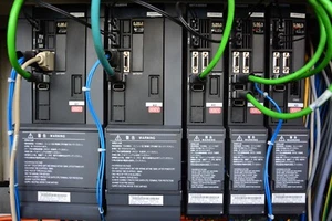 Mazak Mitsubishi Netzteil Power Supply MDS-CH-CV-550 (Reparaturpauschale) - Imagen 1 de 2