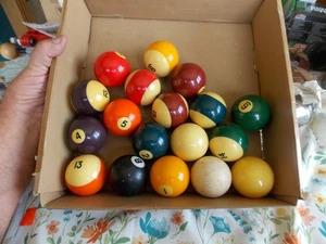 Juego completo de bolas de billar vintage 21/4" tamaño estándar años 80 TACOS EXTRA SIN RESERVA - Imagen 1 de 1