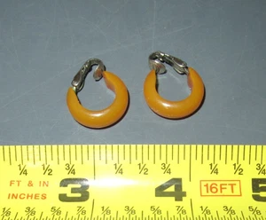 Vintage Butterscotch Bakelite Hoop Clip-On Earrings - Picture 1 of 2