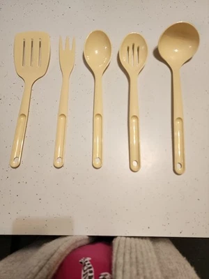 Tupperware Kitchen Utensil Lot Of 5 Spoon Spatula Ladle - Image 1 of 4