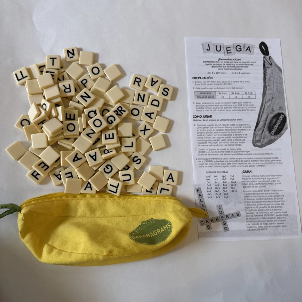 Bananagrams Spanish Bananagrams Ages 7+ 1-8 players  - Image 1 of 4