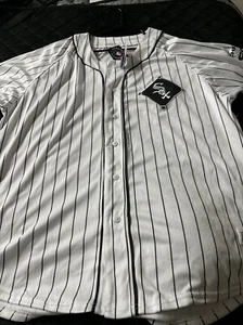 Chicago White Sox Genuine Baseball Jersey Men’s 2XL Pinstripes - Picture 1 of 6