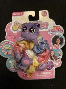 Scrunchmiez Squishie Hair Scrunchy Backpack Clip Toy Series 1 - Picture 1 of 2
