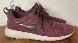 Nike Roshe One Women's Sz 7 Metallic Red Running Sneakers Shoes - Picture 1 of 10