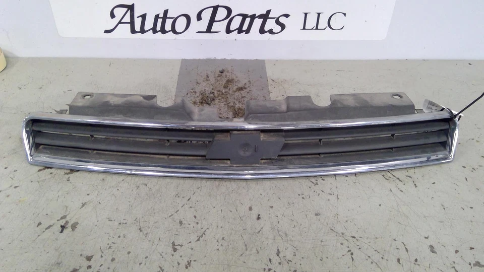 Parrilla superior usada se adapta a: Chevrolet Impala 2008 exc. SS superior grado superior A Foto 1 de 4