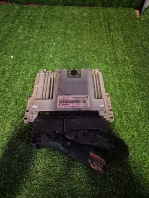 CENTRALINA MOTORE ECU MASERATI 670038150B/0281033323/A8699-D119 - Immagine 1 di 4