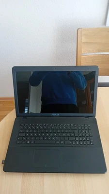 Laptop Notebook ASUS F751M, 17 Zoll - Bild 1 von 4