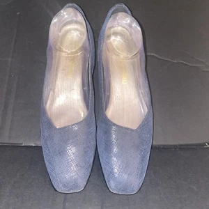 Magdesian Heels pumps Size 9 navy blue Leather Slip On comfortable office - Picture 1 of 6