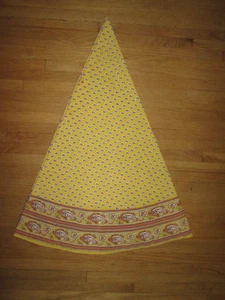 WILLIAMS SONOMA Yellow Floral Provençial Pattern 70" Round Cotton Tablecloth - Picture 1 of 4