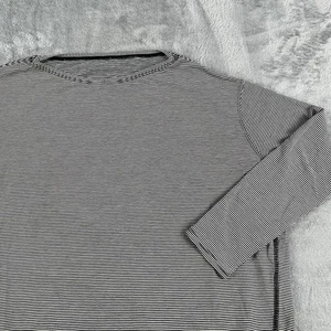 Lululemon Shirt Damen Extra Large schwarz weiß gestreift Langarm Rundhals Yoga - Bild 1 von 9