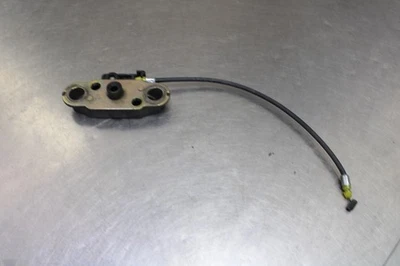 04-05 SUZUKI GSXR750 REAR PASSENGER SEAT LATCH LOCK ASSEMBLY 45220-47H00 Foto 1 de 4