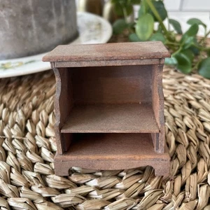 Wood Dollhouse Night Stand Shelf Side Table Needs Repair 2”x2”x1.5” Miniature - Bild 1 von 7