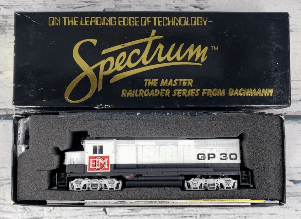 Bachmann Spectrum #82000 HO EMD GP-30 Diesel EMD Demo #1962 - Image 1 of 3