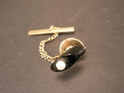 Pin de solapa vintage relleno de oro blanco 1/20 de perlas semilla de coral negro 1/20 12K v60 Foto 1 de 4