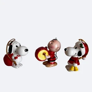 Set 3 decorazioni natalizie vintage Peanuts Snoopy Charlie Brown figure in ceramica anni 60-70 - Foto 1 di 11