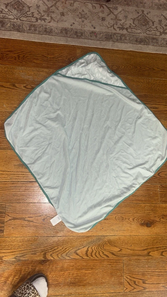 Toalla de baño verde para bebé  Foto 1 de 1