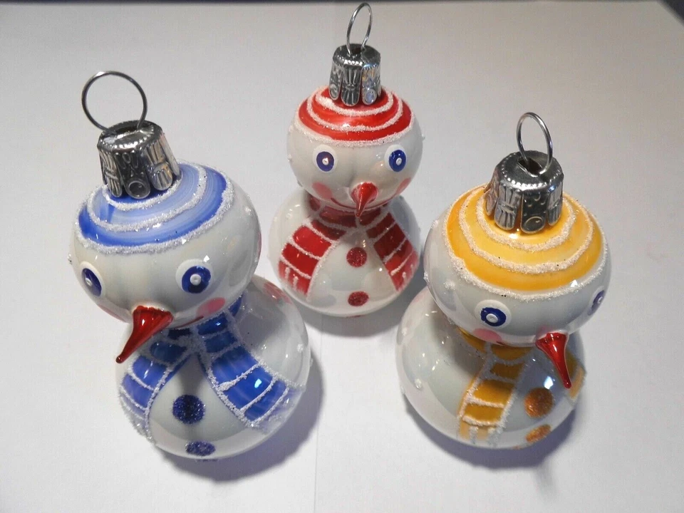 Christbaumkugel Schneemann aus Glas, rot, blau, gelb Baumkugel Christbaumschmuck - Bild 1 von 2