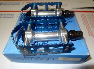 NOS OFMEGA GRAN PREMIO BMX PEDALS 80s VINTAGE BICYCLE - BLUE 9/16 - Picture 1 of 9