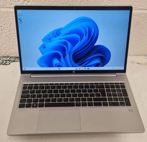 HP ProBook 450 G10 15.6" Core i7 | 1335U 32GB DDR4 512GB NVMe Win 11pro Laptop - Afbeelding 1 van 8
