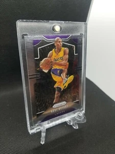 19-20 Kobe Bryant NBA Panini Prizm Base #8 Hall of fame/centered  - Bild 1 von 2