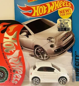 Hot Wheels 2014 FIAT 500 Bianco 25/250 Bruciatore Notturno 1/500 🔥Sigillato in fabbrica🔥 - Foto 1 di 2