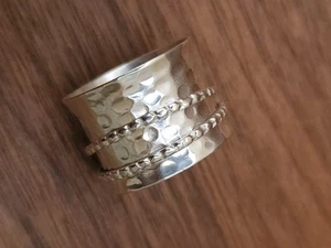 925 Sterling Silver 5/8 Inch Wide Hammered Concave Spinner Ring Size 7 - Picture 1 of 12