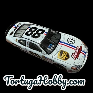 Action Dale Jarrett #88 UPS/Herbie Fully Loaded 2005 Taurus 1:24 Scale Stock Car - Picture 1 of 12