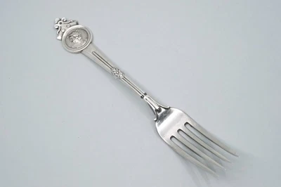 Tenedor(s) de cena Medallion de Gorham de plata de ley de 7 1/2" ~ 53 g con monograma "E" Foto 1 de 4