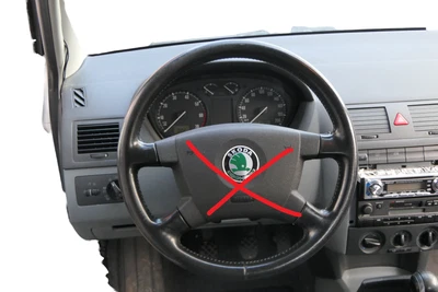 Fabia 6Y Lenkrad 4-Speichen 6Y0419091C E74 Leder Lederlenkrad -ohne Airbag - Bild 1 von 4