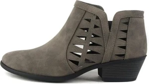 SODA CHANCE Women's Perforated Cut Out Stacked Block Heel Ankle Booties Size 7.5 - Picture 1 of 4