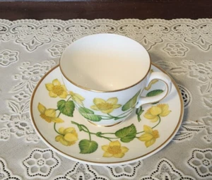 VINTAGE Wedgwood Bone China Kingcup Footed Tea Cup & Saucer W4050, England - Picture 1 of 9