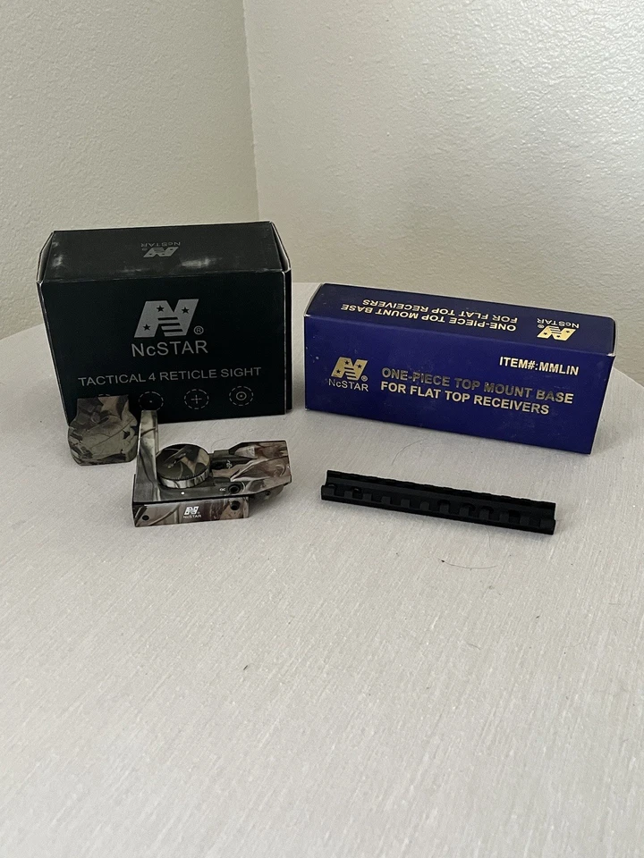 MIRA TÁCTICA DE 4 RETÍCULAS Y RIEL Foto 1 de 4