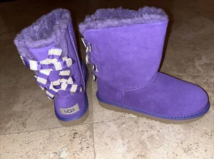 UGG Bailey Bow Striped Boots Size 4 - Picture 1 of 9